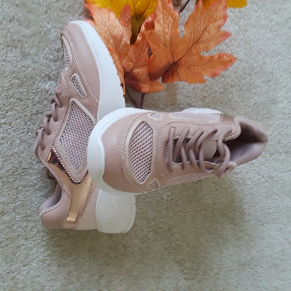 Quipid Ladies Sneakers